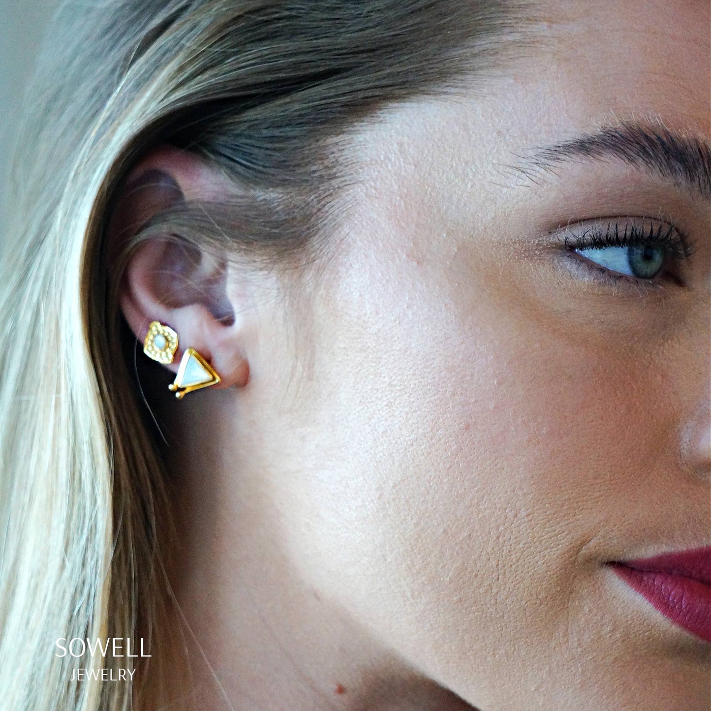 Hanale Mother of Pearl Earrings