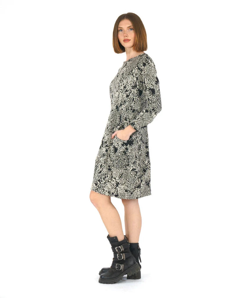 Niche - Lace Knit - Supernova Dress - Black/Cream