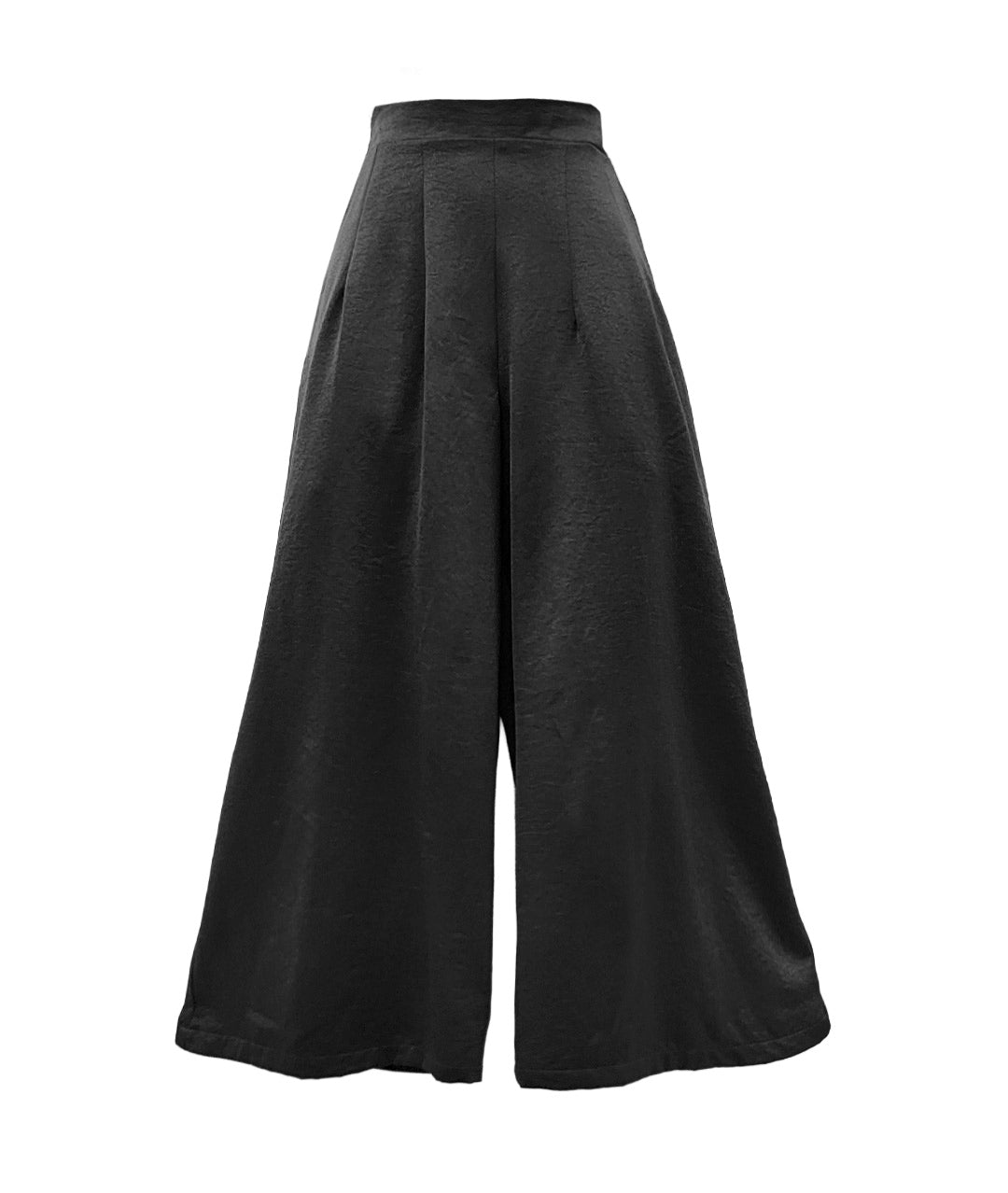 wide leg crop pant with a flat front waist with darts