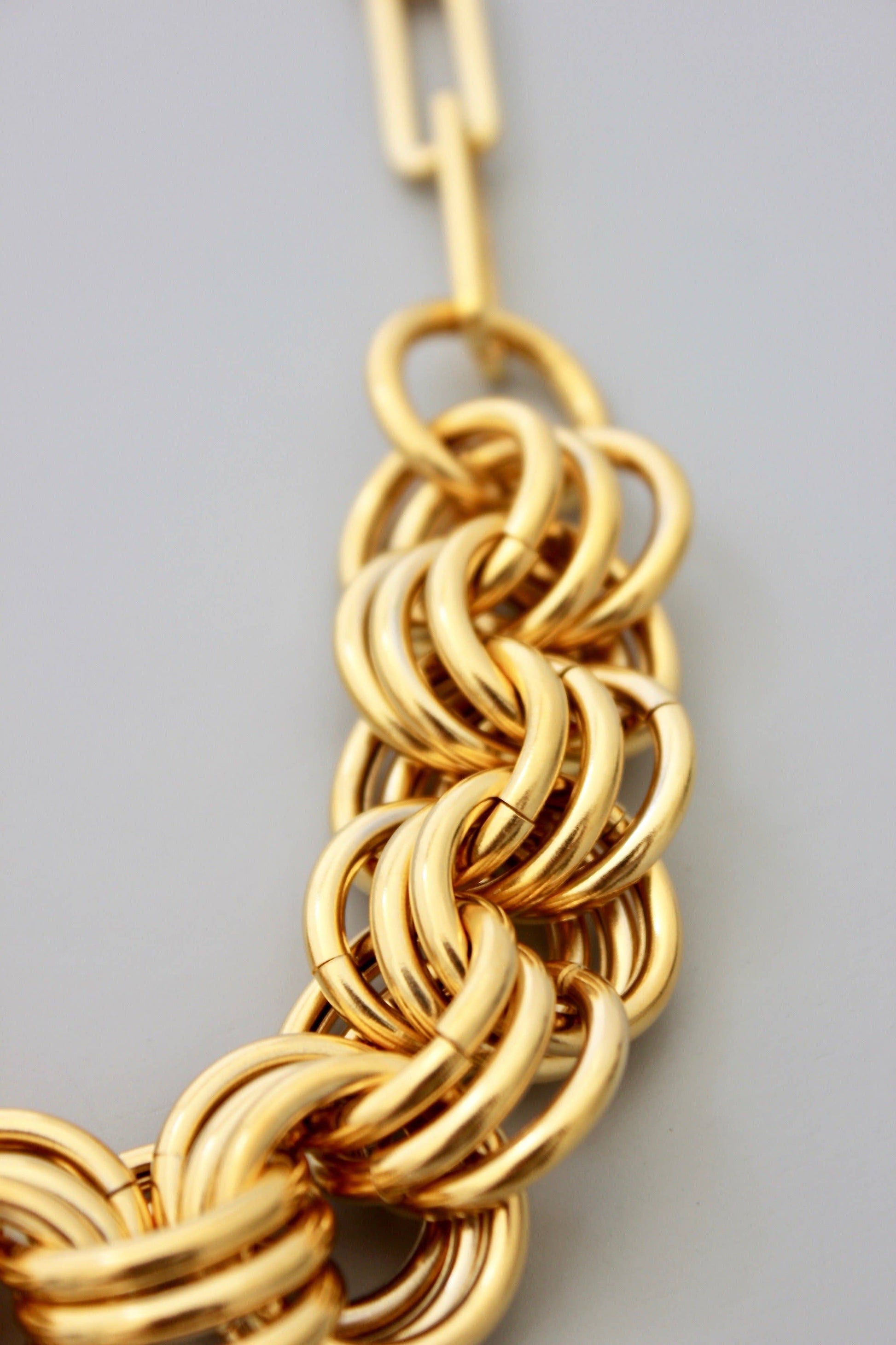 close up of 18” 18k gold plated brass chain necklace with 3 inch extender