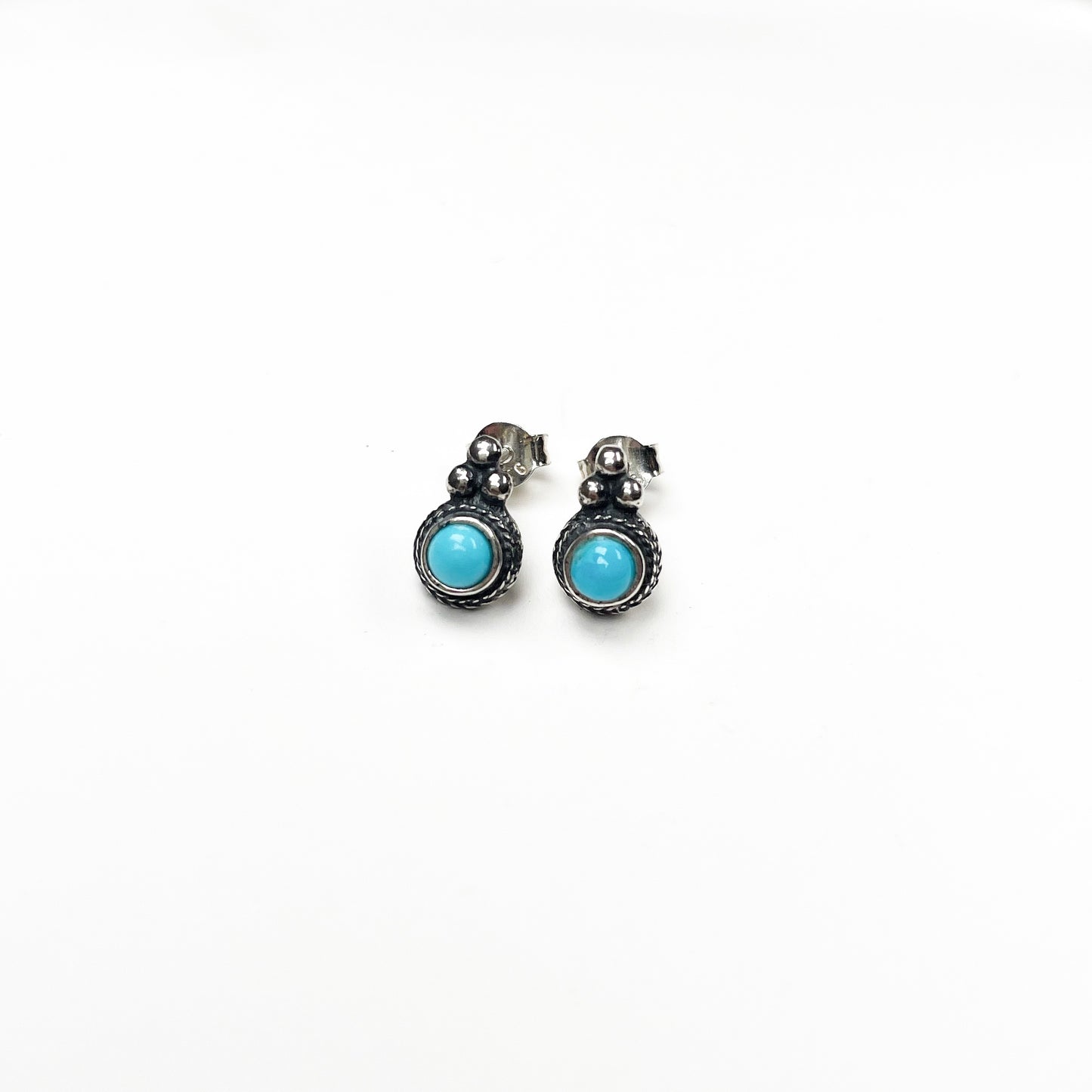 circular sterling silver turquoise stud post earrings