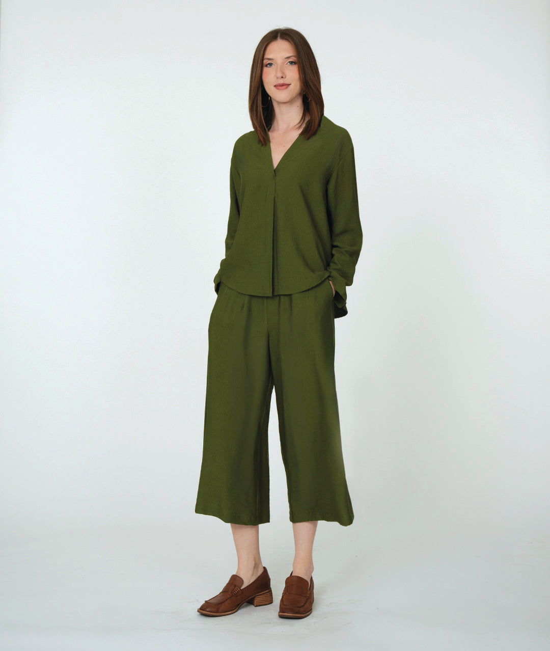Tops – Niche At Pearl