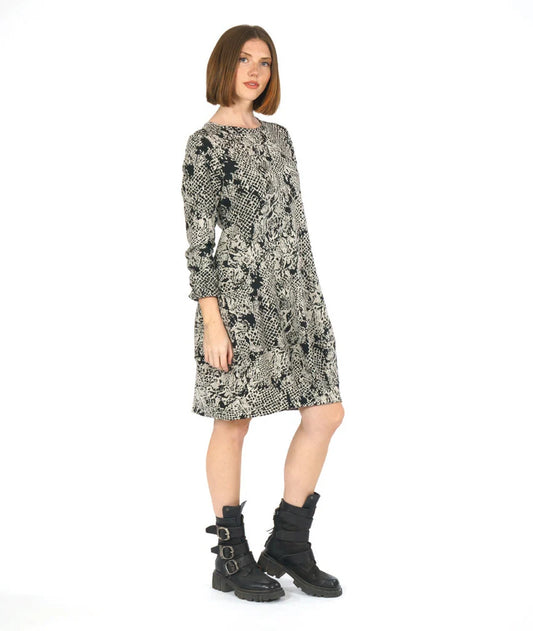 Niche - Lace Knit - Supernova Dress - Black/Cream