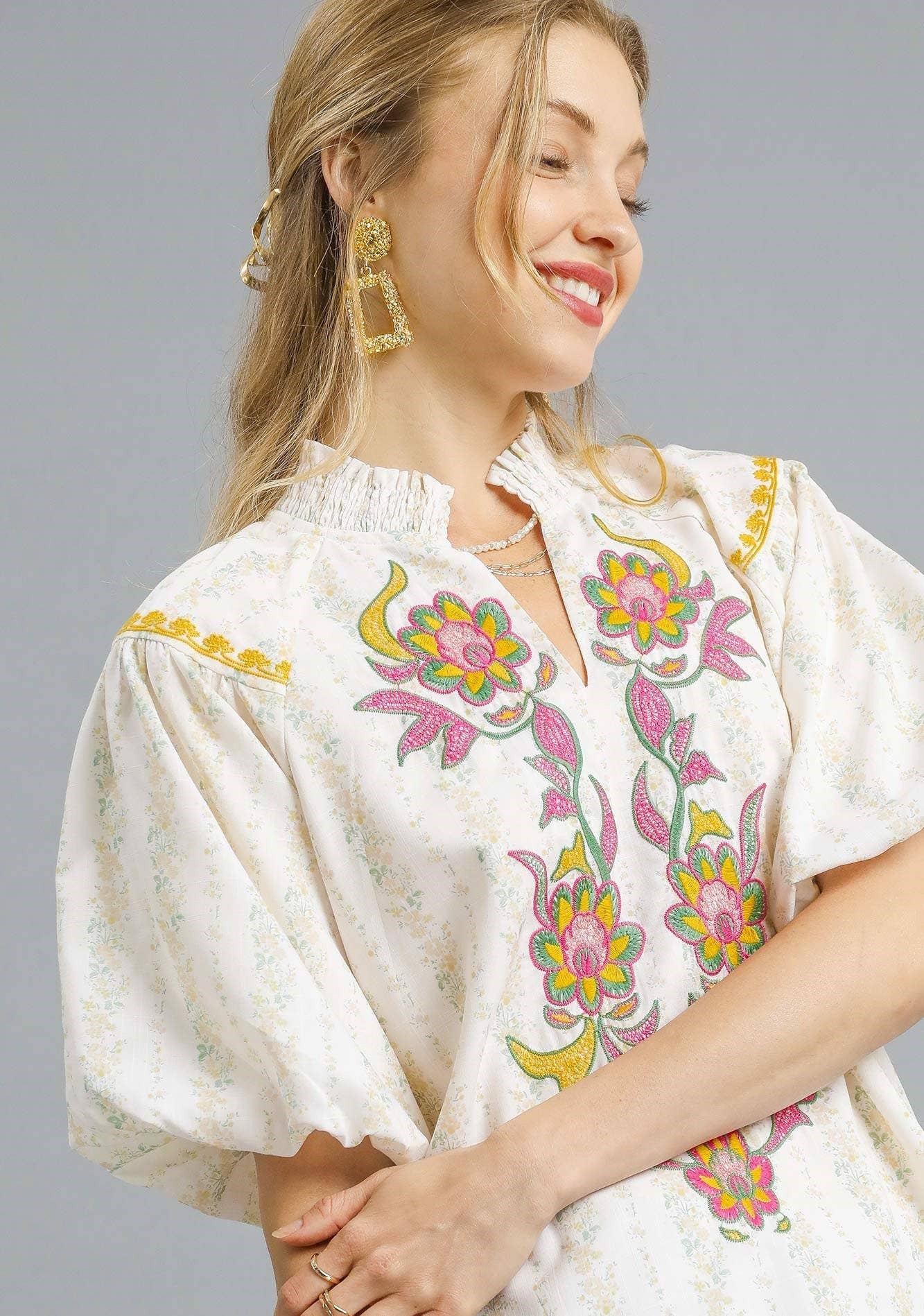 Floral Embroidered Puff Short Sleeve Top - Butter
