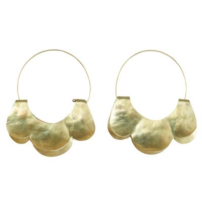 scalloped gold earrings